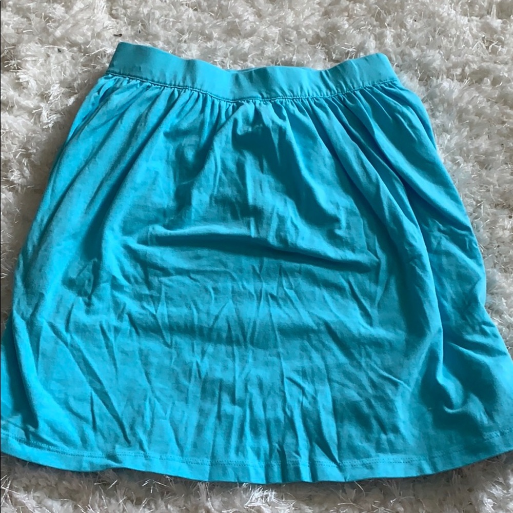 Lands’end light blue reffuled skort medium